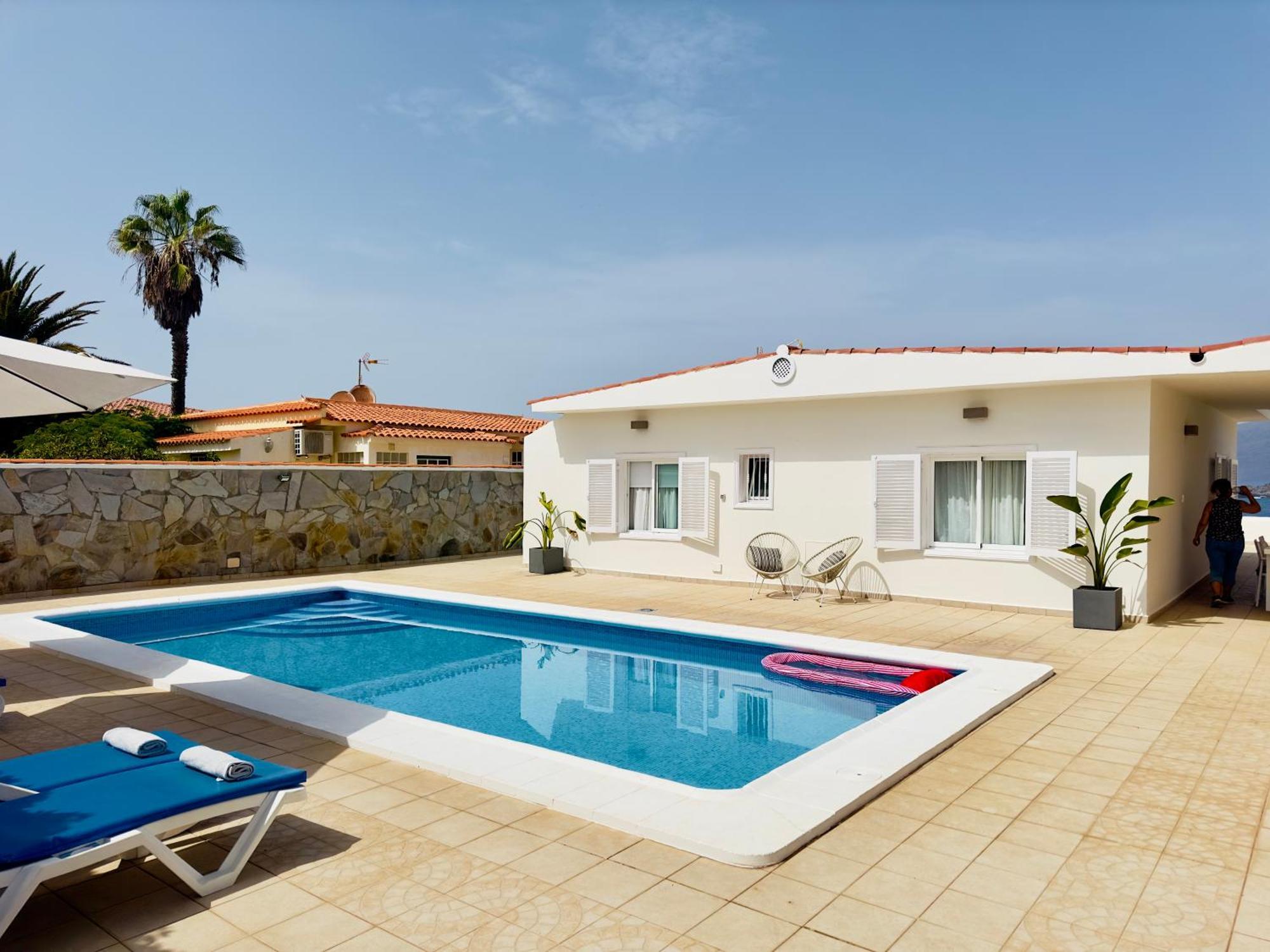Beachfront Villa And Pool Puerto de Santiago  Zewnętrze zdjęcie