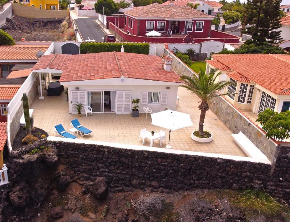 Beachfront Villa And Pool Puerto de Santiago  Zewnętrze zdjęcie